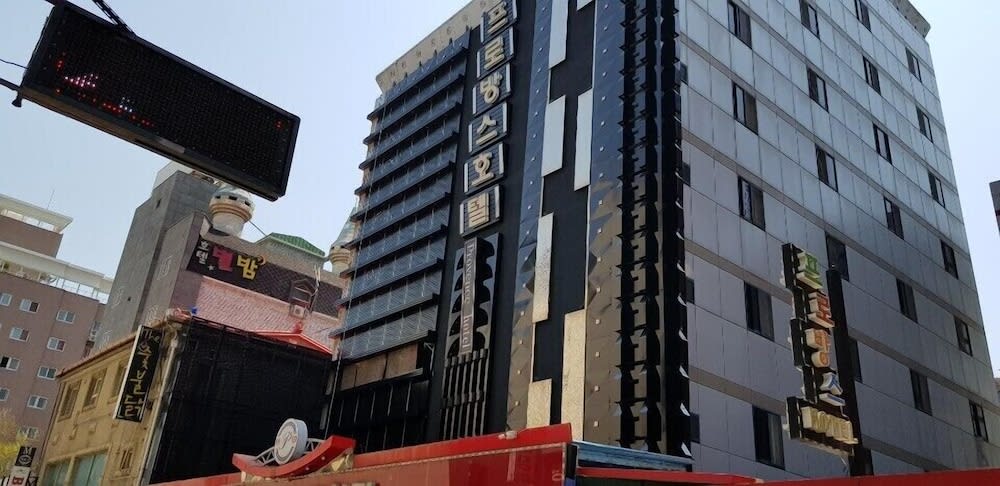 Provence Hotel 1