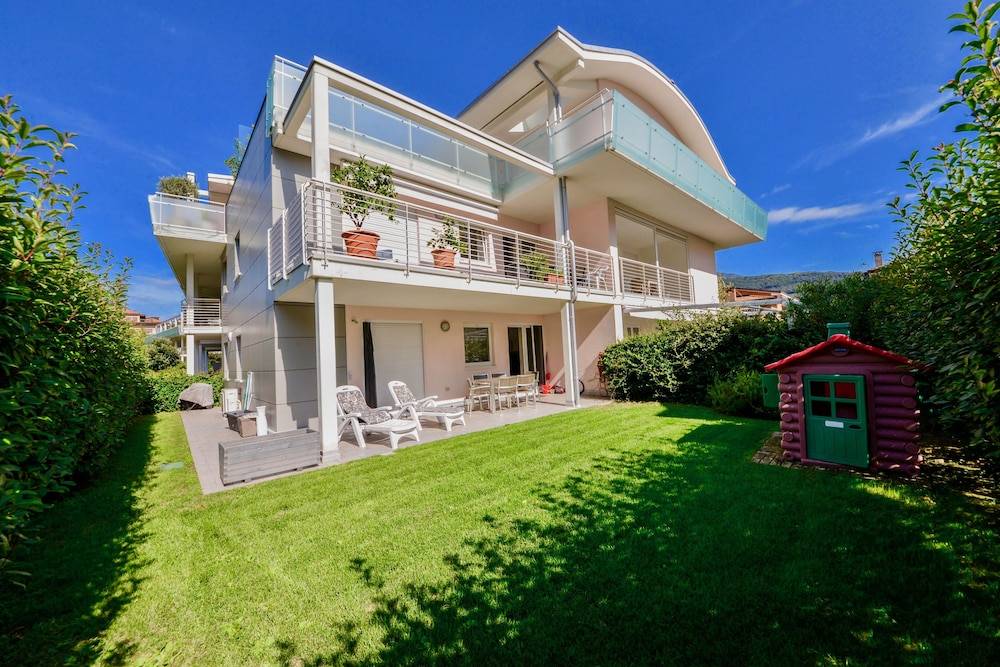 1Dest - Private Garden In Paradise 1