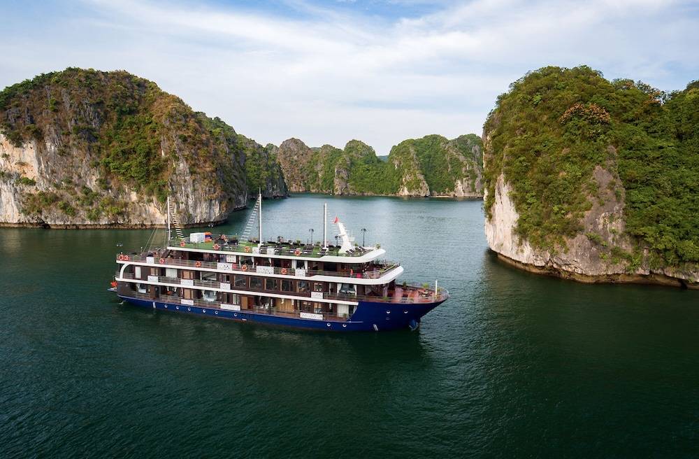 La Pandora Cruises 1