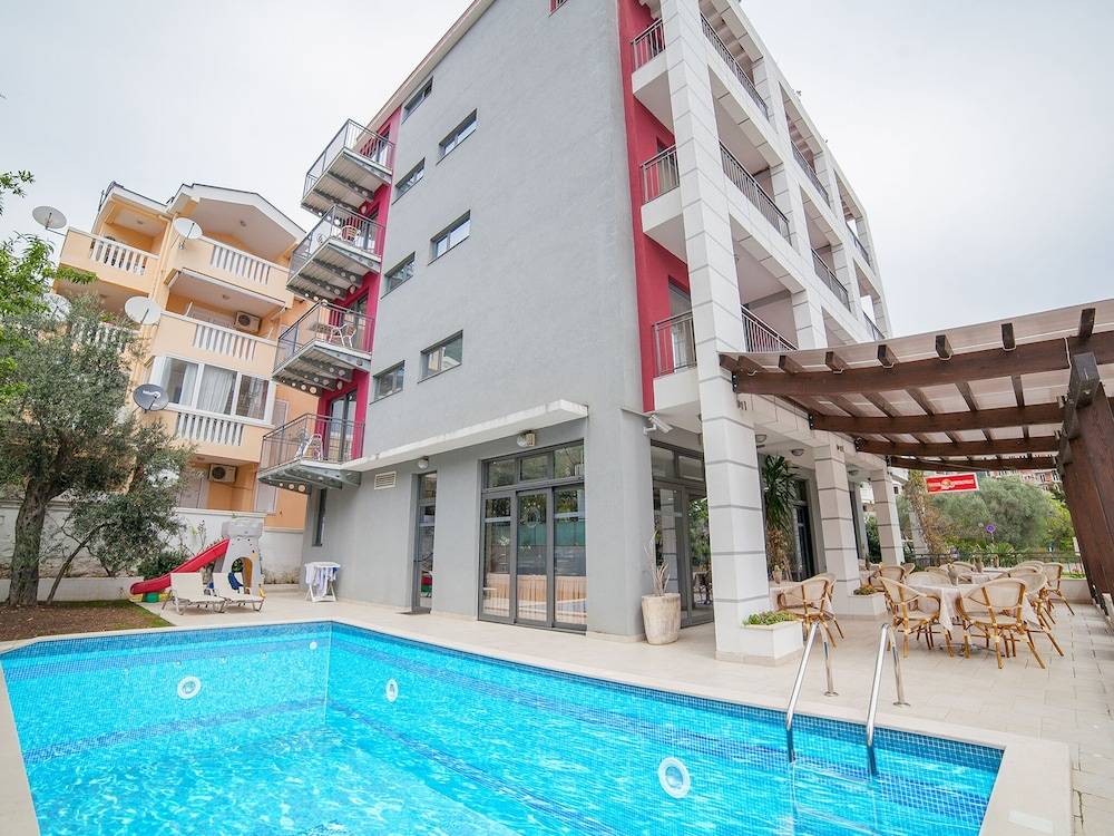 Hotel Petrovac 1