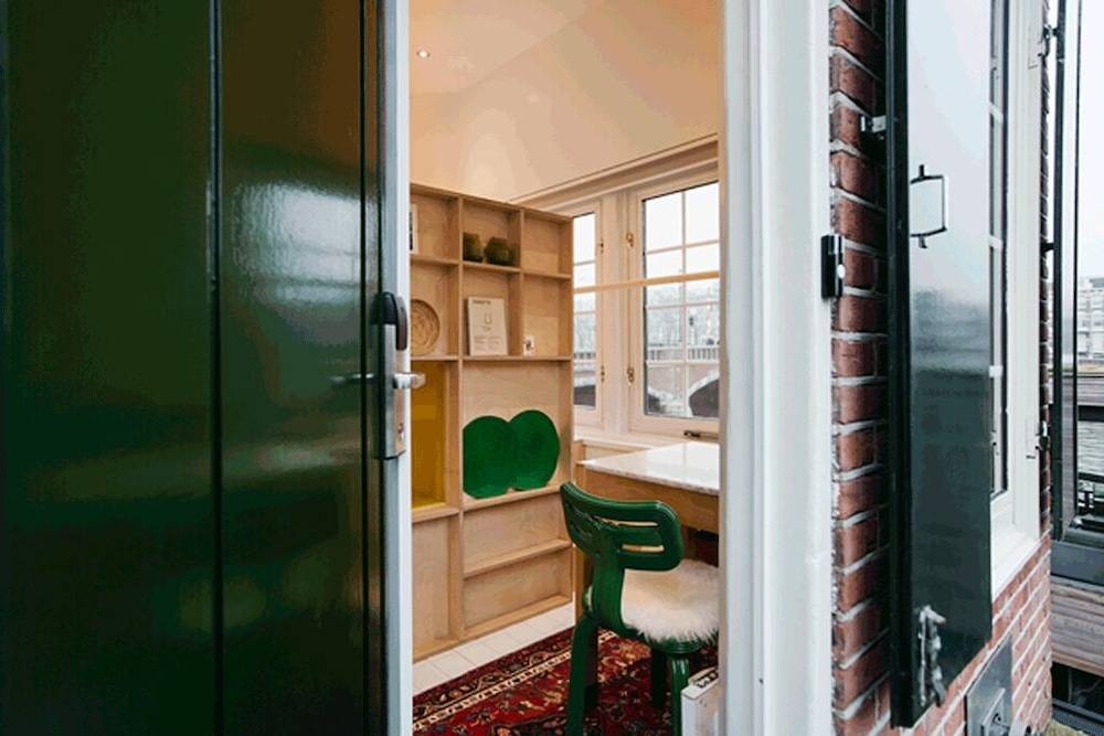 SWEETS - Nieuwe Amstelbrug 1