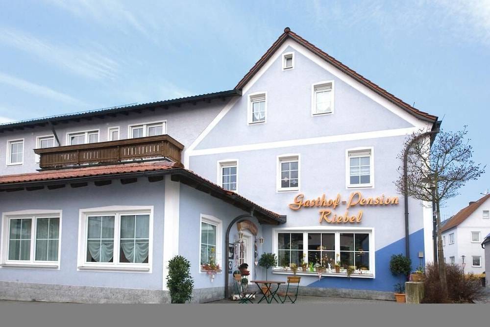 Hotel Gasthof Pension Riebel 1