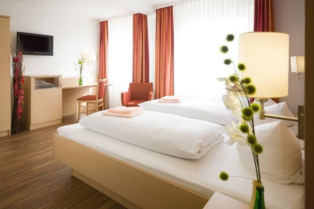 Hotel Gasthof Pension Riebel 2