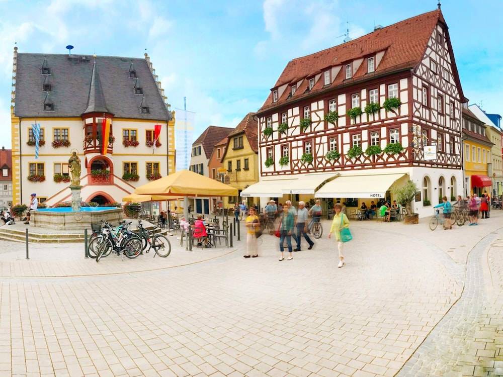Hotel Tuchhaus 1