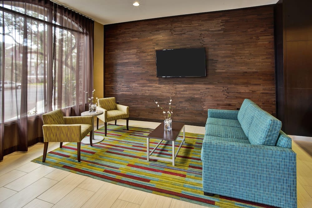 Fairfield Inn and Suites by Marriott Austin Northwest/Research Blvd 2