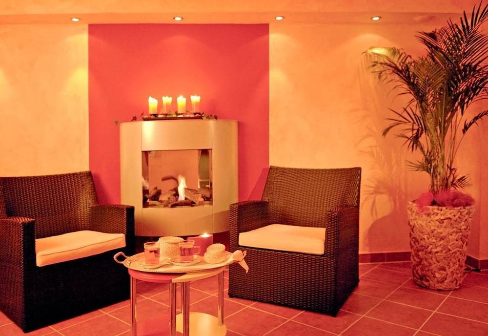 Hotel Waldrausch 2