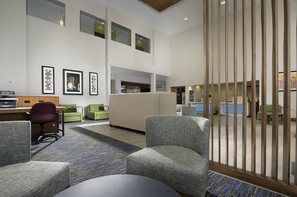 Holiday Inn Express & Suites CHARLOTTESVILLE - RUCKERSVILLE by IHG 2