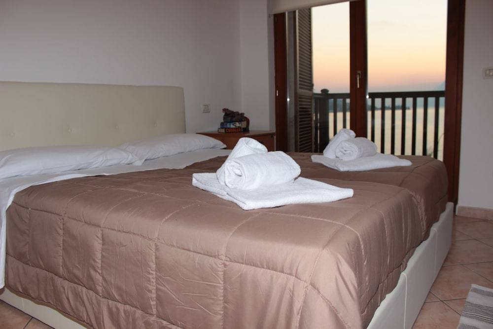 Albergo Navene 2