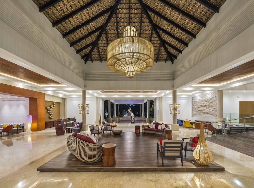 Royalton CHIC Punta Cana, An Autograph Collection All-Inclusive Resort & Casino, Adults Only 2