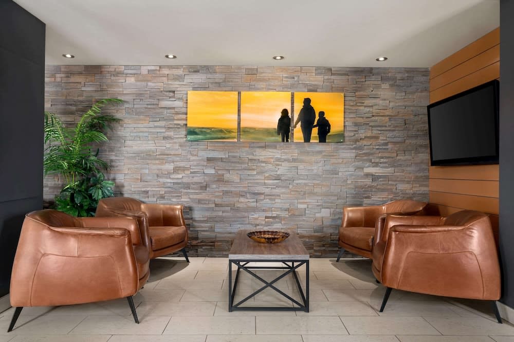 Days Inn by Wyndham Fredericton 2