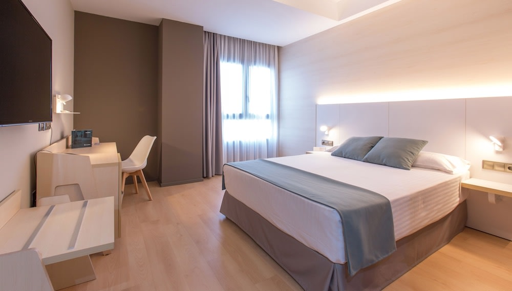 Hotel Olympia Valencia 1