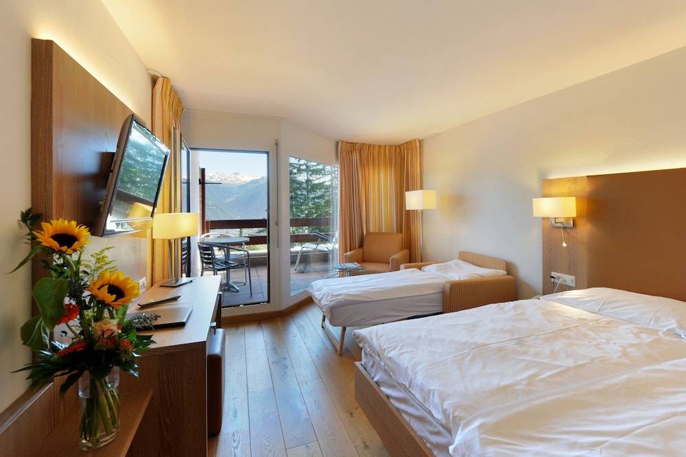Hotel Helvetia Intergolf 2