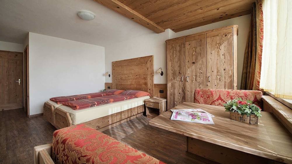 Hotel Champagne 2