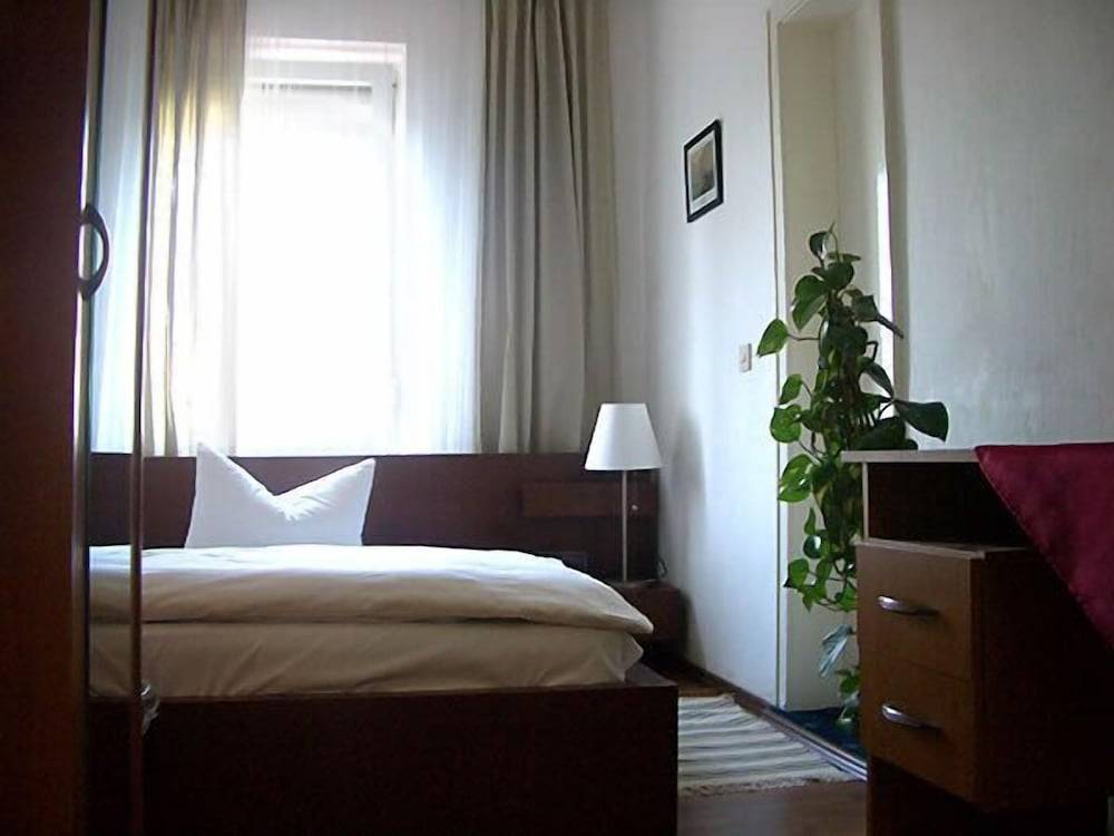 Hotel Neustadt 2