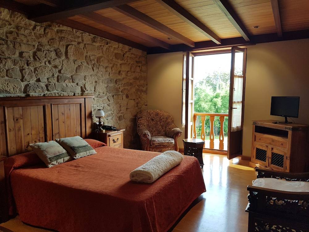 Hotel Casona De Tresali 2