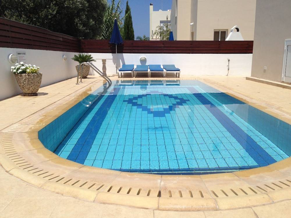 Maricosta Villas 1