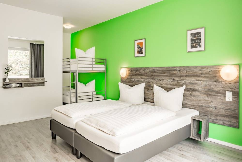 Alecsa Hotel am Olympiastadion 1