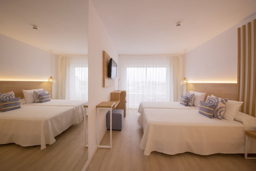 Hotel Cala Font 2