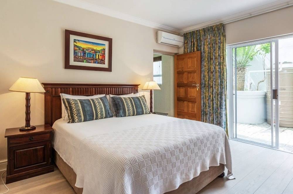 Bantry Beach Luxury Suites 2