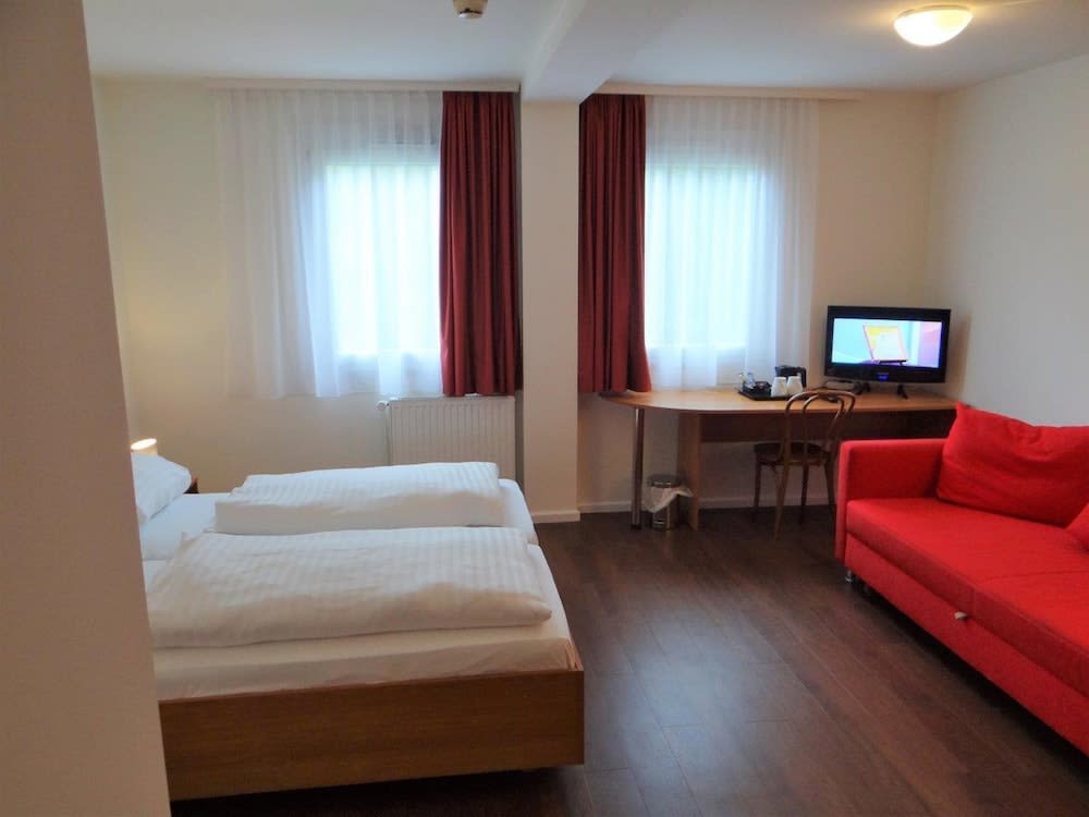 SLEEEP Hotel Sattledt 1
