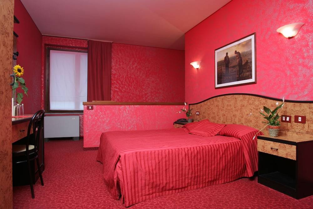 Motel Ranch 2