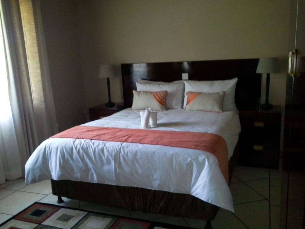 The Big 5 Chobe Lodge 2