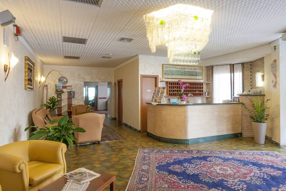 Regent's Hotel 2