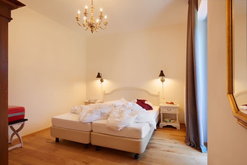 Historic Hotel Bircher B&B Apartments near Sterzing 1