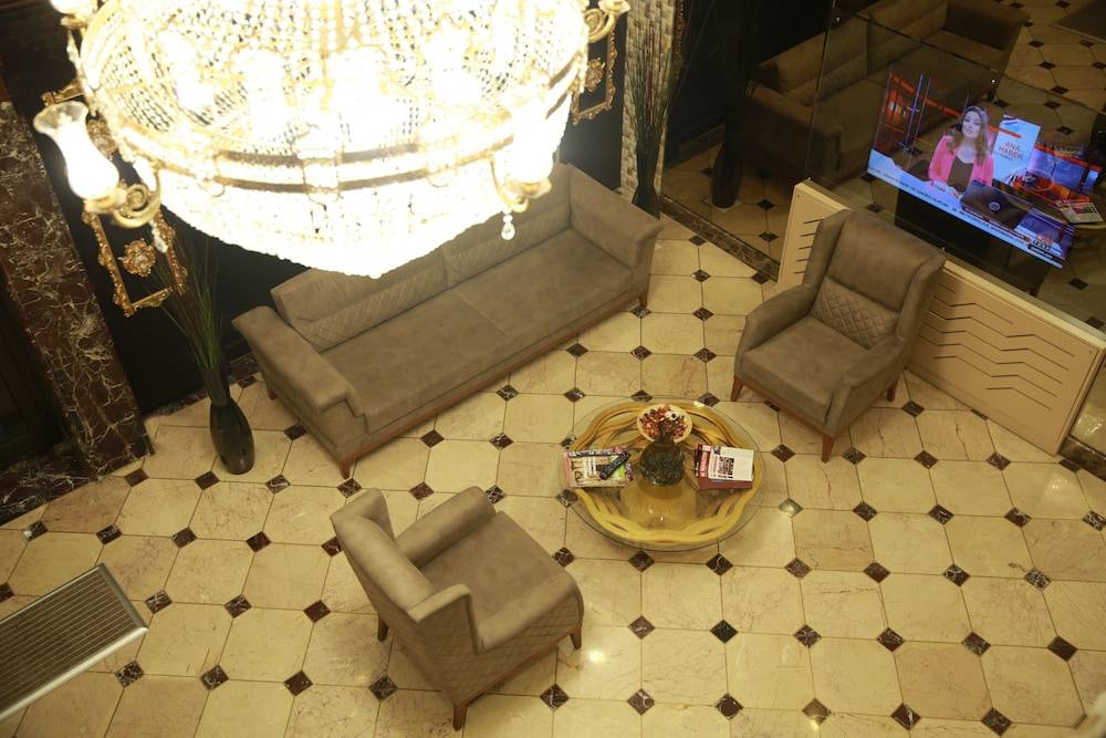 Pelican House Hotel 1