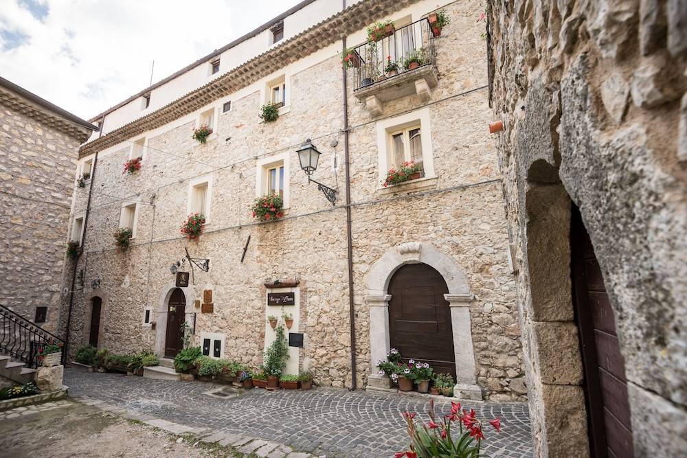 Nenà Al Borgo Castello 1