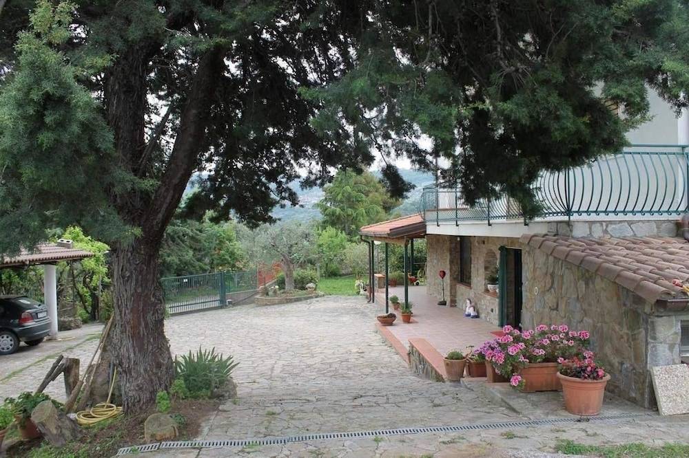 Bed & Breakfast Villa Flora 1