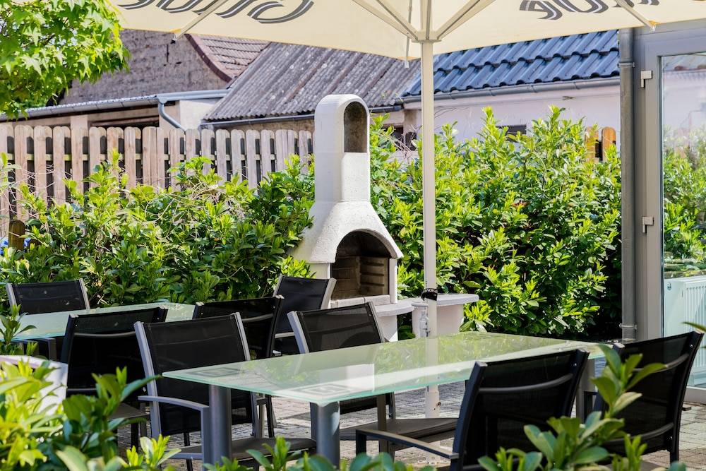 Hotel am Rosenplatz,24 Stunden Check in, Küche, kostenfreie Parkplätze 1