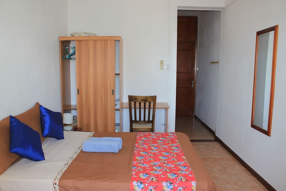 LeBovallon B&B 2
