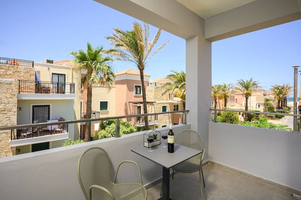 Athina Suites Luxury Suites Near The Sea Platanias 1
