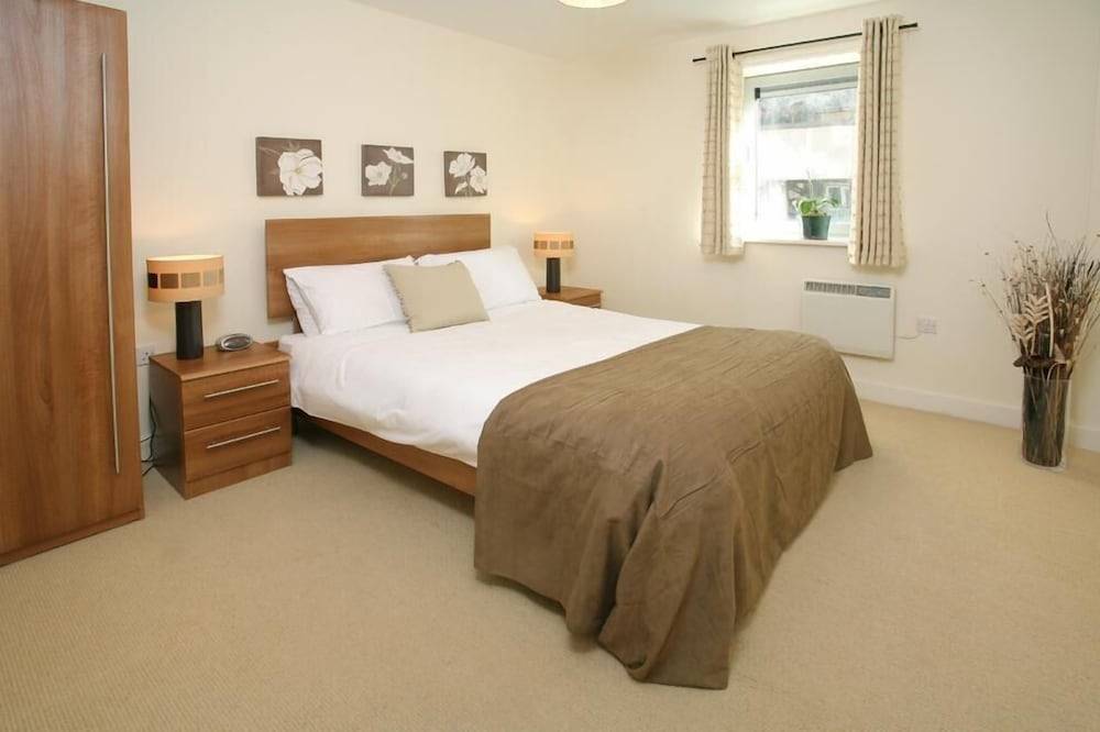 Hamilton Court Apartments from Your Stay Bristol 1