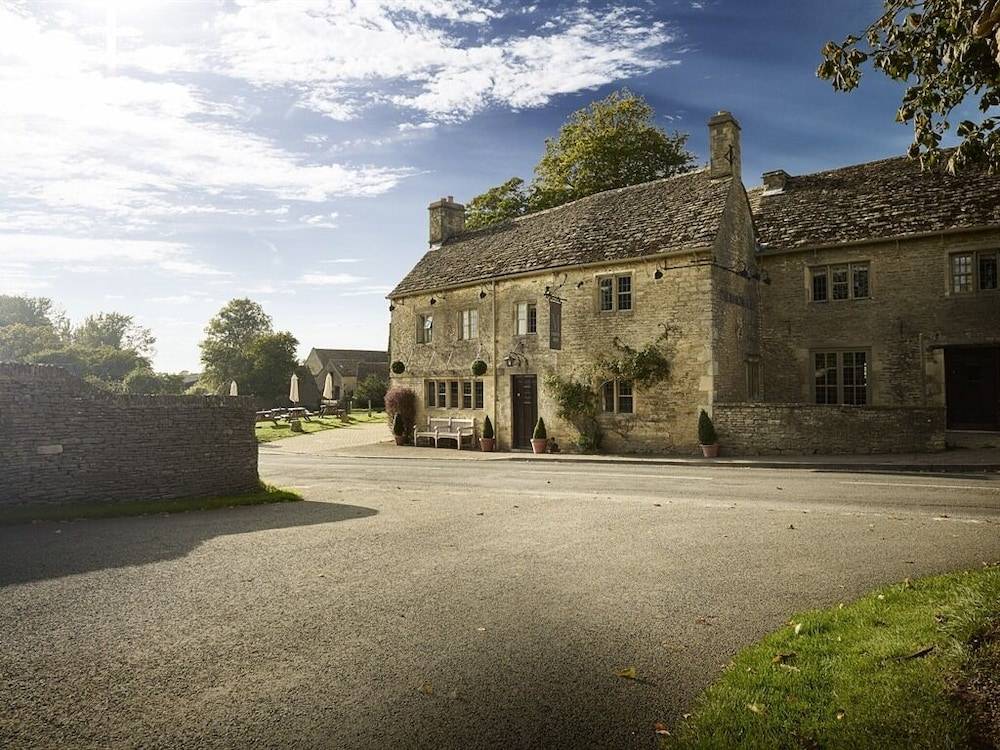 The Masons Arms 1