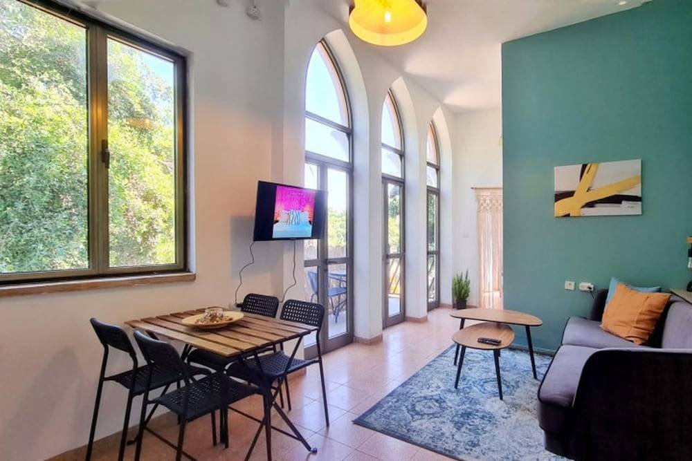 Flea Market Studios 1