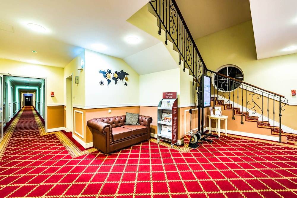 Hotel Sobienie Królewskie 2