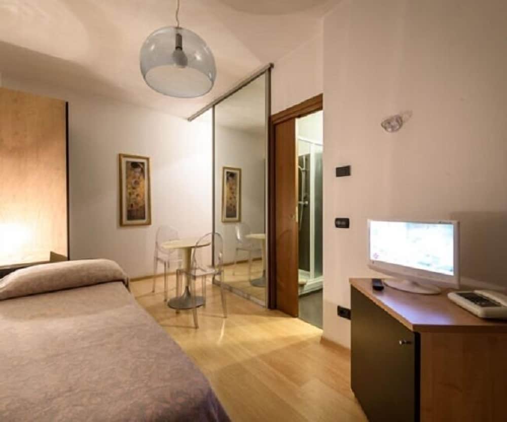Hotel Schenatti 2