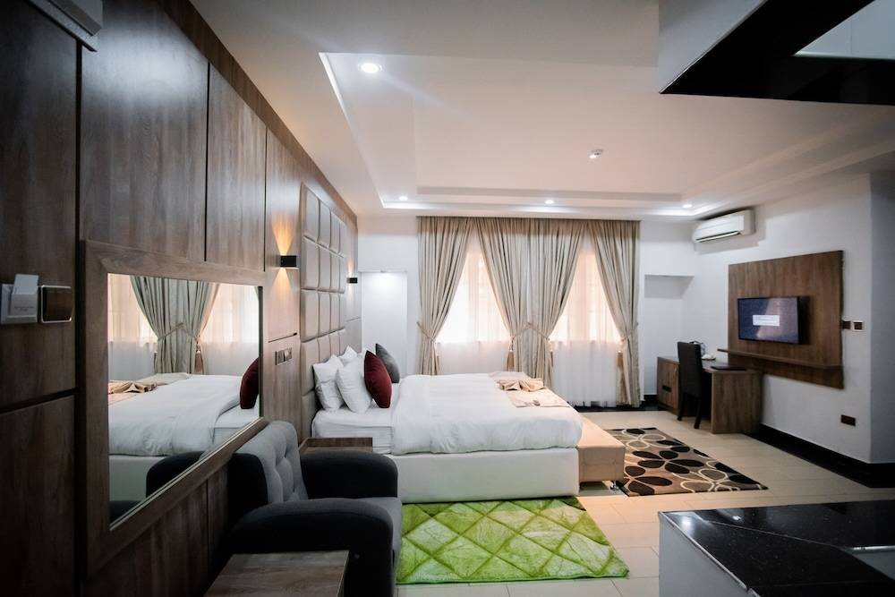 Cubana Signature 1