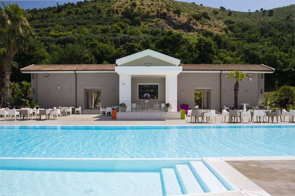 Likò Resort 1