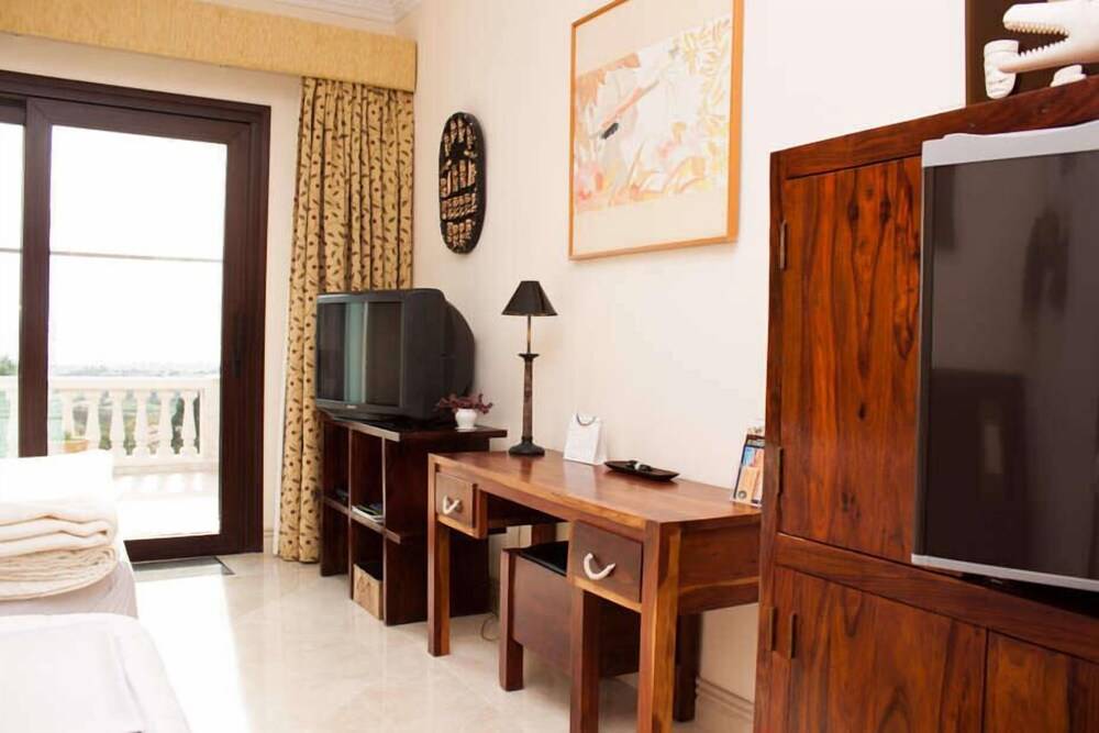Hotel Villarocamar 2