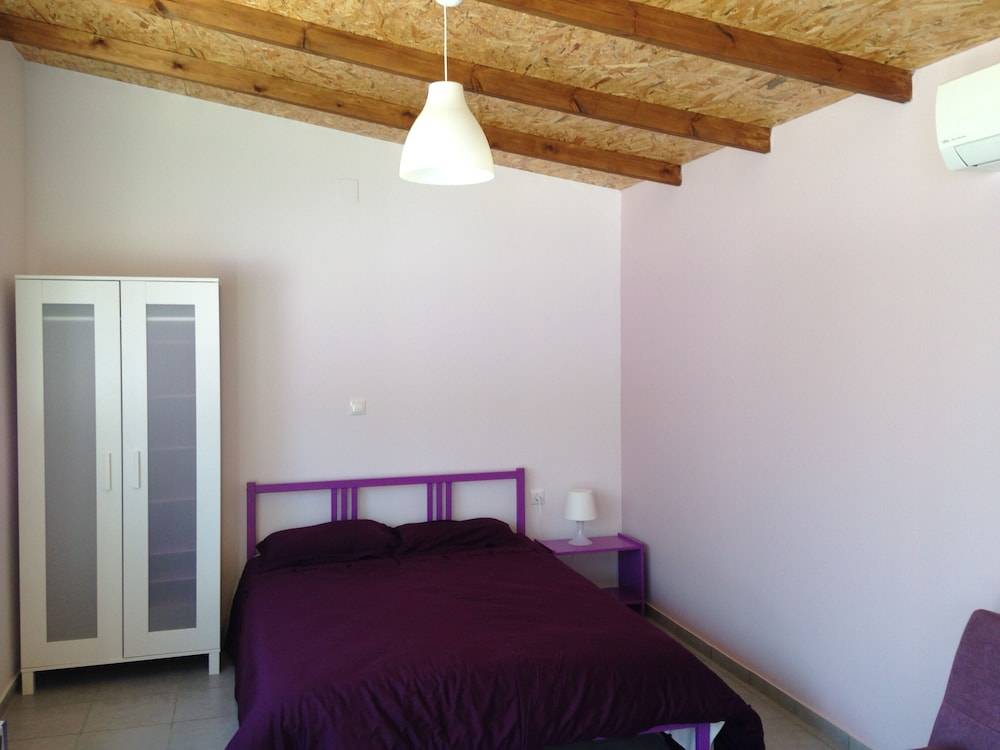 New and Colorful Studio Near Airport and Beach in Heraklion 2