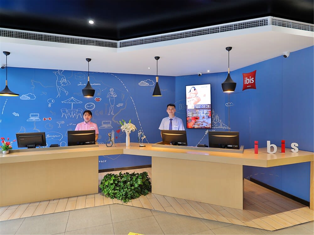 Ibis Beijing Changping Metro Station Hotel 2