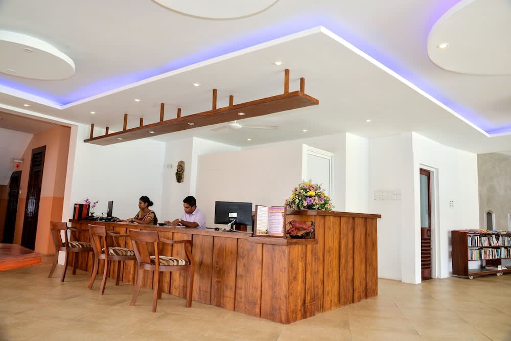 Paradise Beach Hotel 2