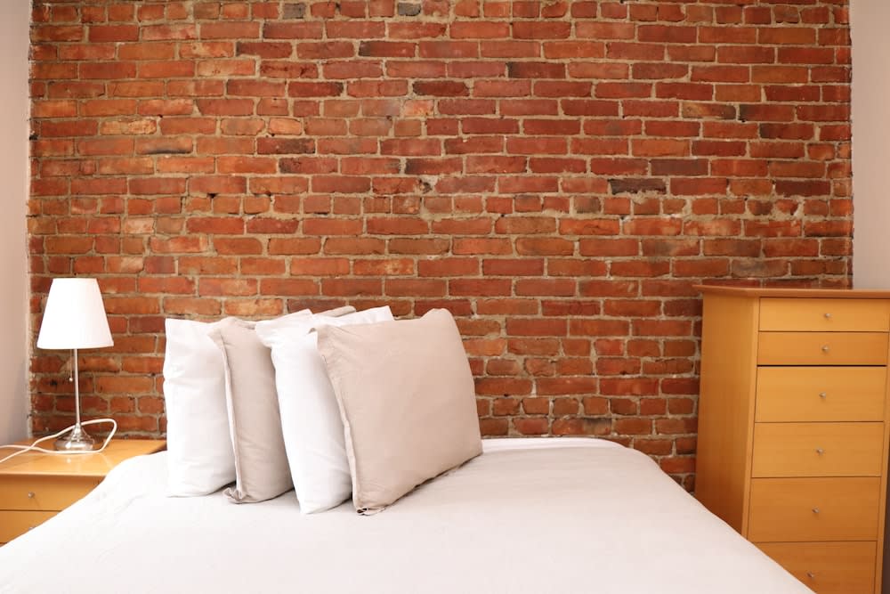 Maverick Suites at 402 Columbus Ave 2