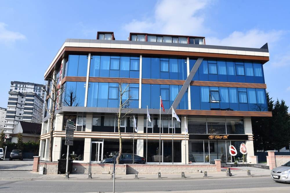 Hmz LUXURY HOTEL 1