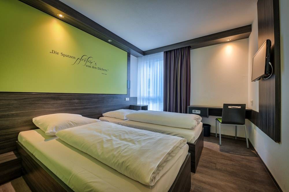 Economy-Hotel 1