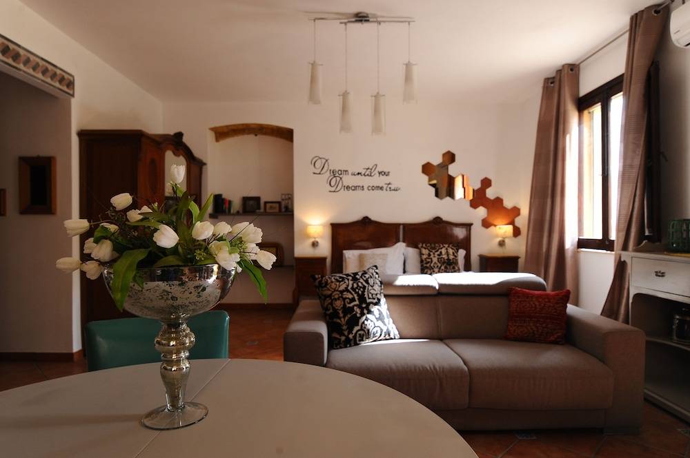 Villa La Lumia B&B Suites & Apartments 2