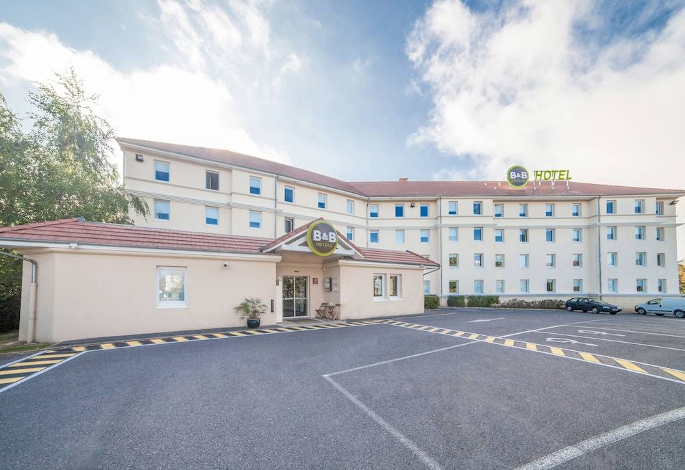 B&B HOTEL Marne-la-Vallée Bussy-Saint-Georges 1